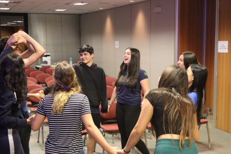 Jovens participantes da Turma do Jiló